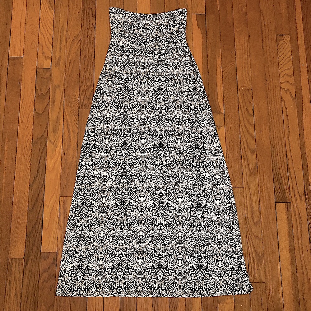 Black and White Paisley Maxi Skirt